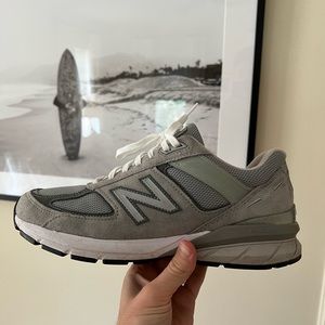 New Balance 990v5